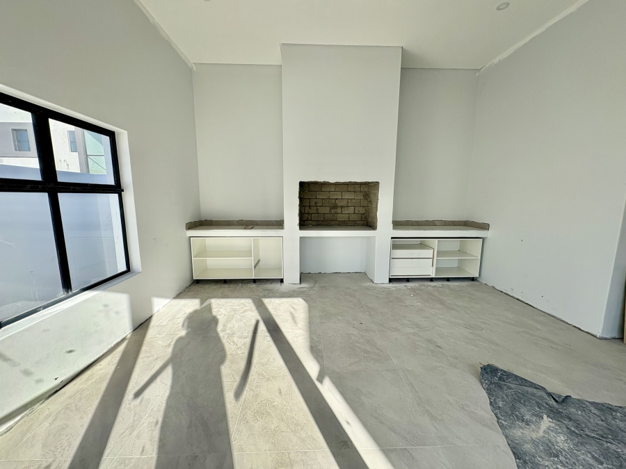 4 Bedroom Property for Sale in Sandown Western Cape